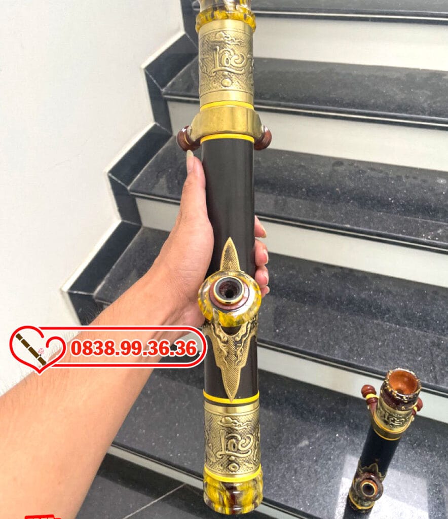 Điếu Rút Có Chân Trúc Bọc Đồng Miệng Ngọc M22