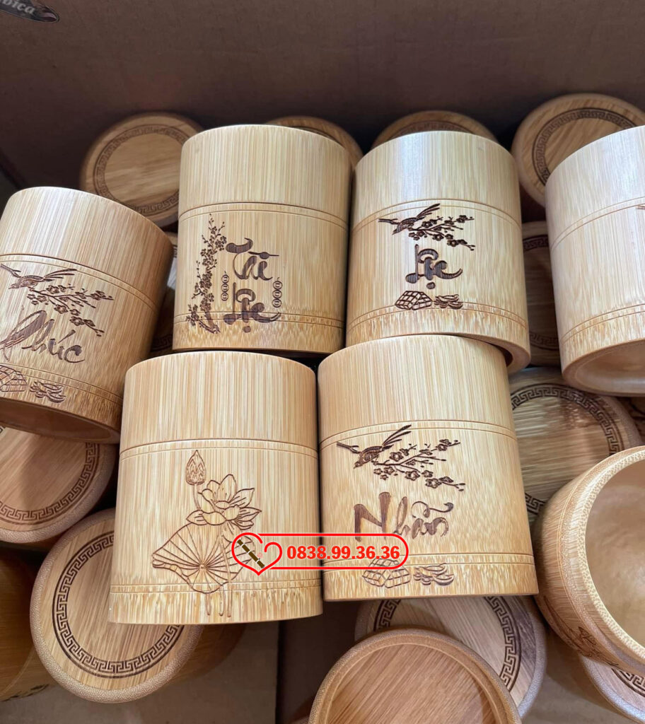 Hộp thuốc lào tre tự nhiên kích thước 7x8cm