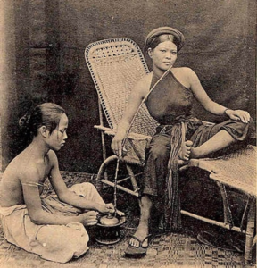 Văn hóa thuốc lào xưa và nay: Nét bình dị qua dòng thời gian